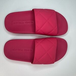 New! Never Worn! Bottega Veneta Women's Fuchsia Slide Sandals!